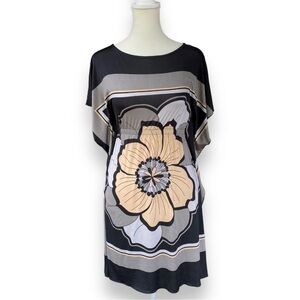 Veronica M Black, Gray and Cream Floral Batwing Swim Cover Size Extra Small